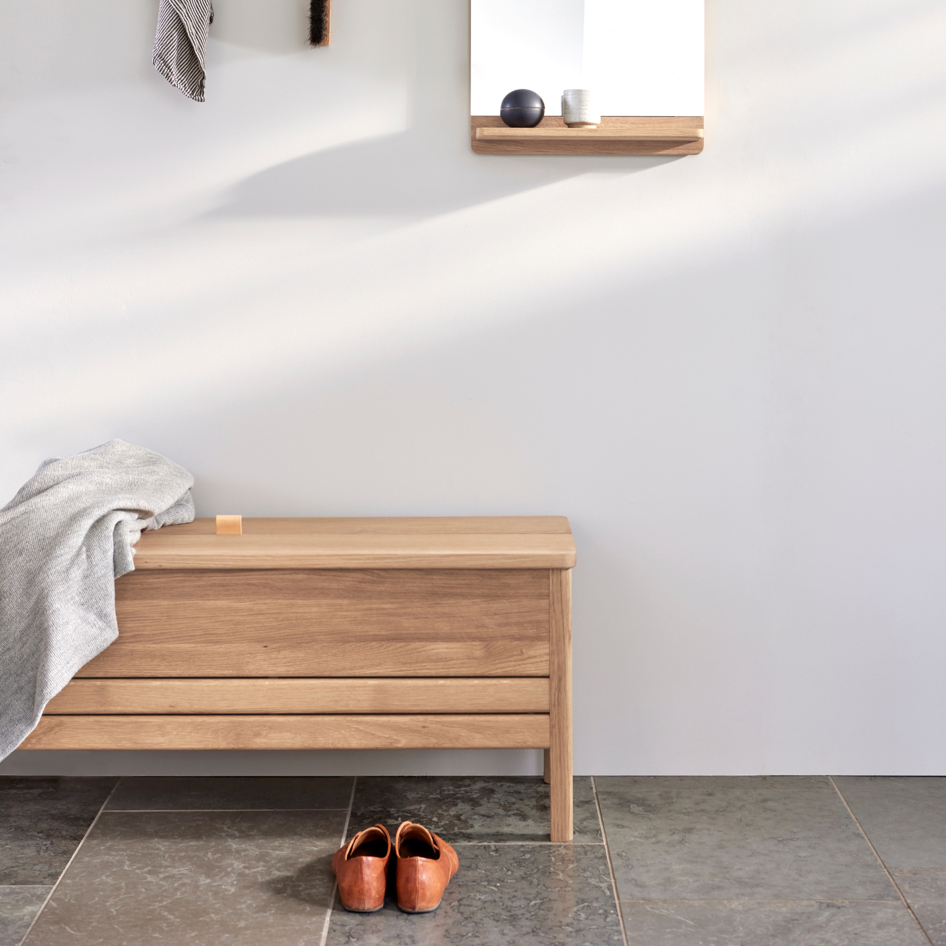 A Line Storage Bench 111